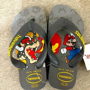 Size 23-24 havaianas sandals